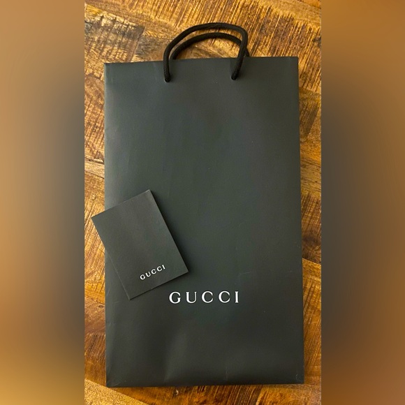 **Authentic** GUCCI      Dust Bag/ Bag/ Card 🤩 - Picture 4 of 8